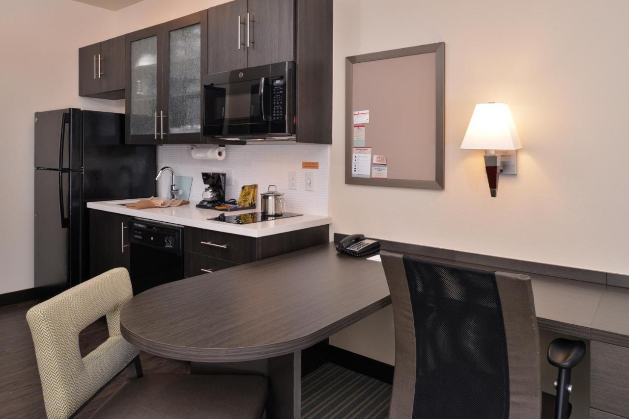 Candlewood Suites - Austin Airport By Ihg Exterior photo